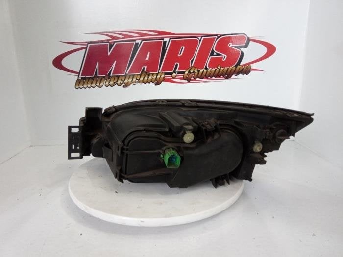 Phare droit d'un Ford Mondeo, -, -, 3 mois de garantie, -
