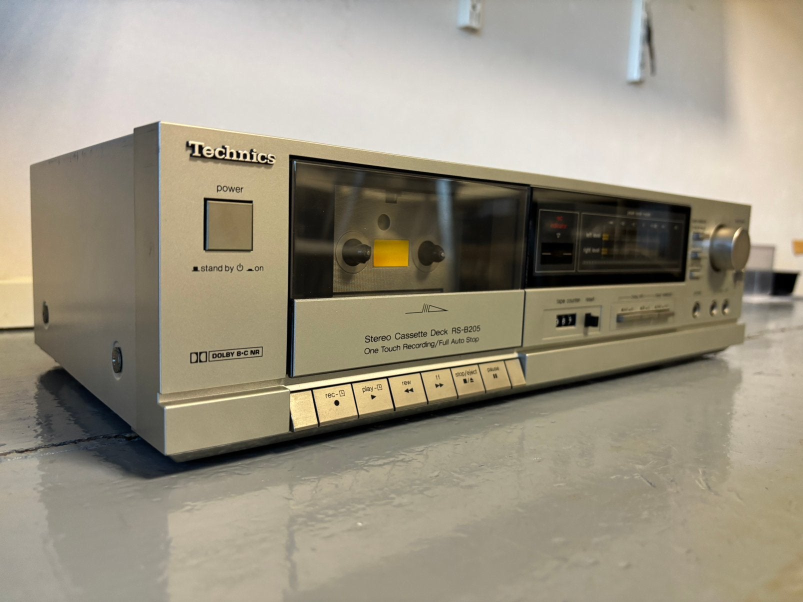 Technics cassettedeck, Enlèvement