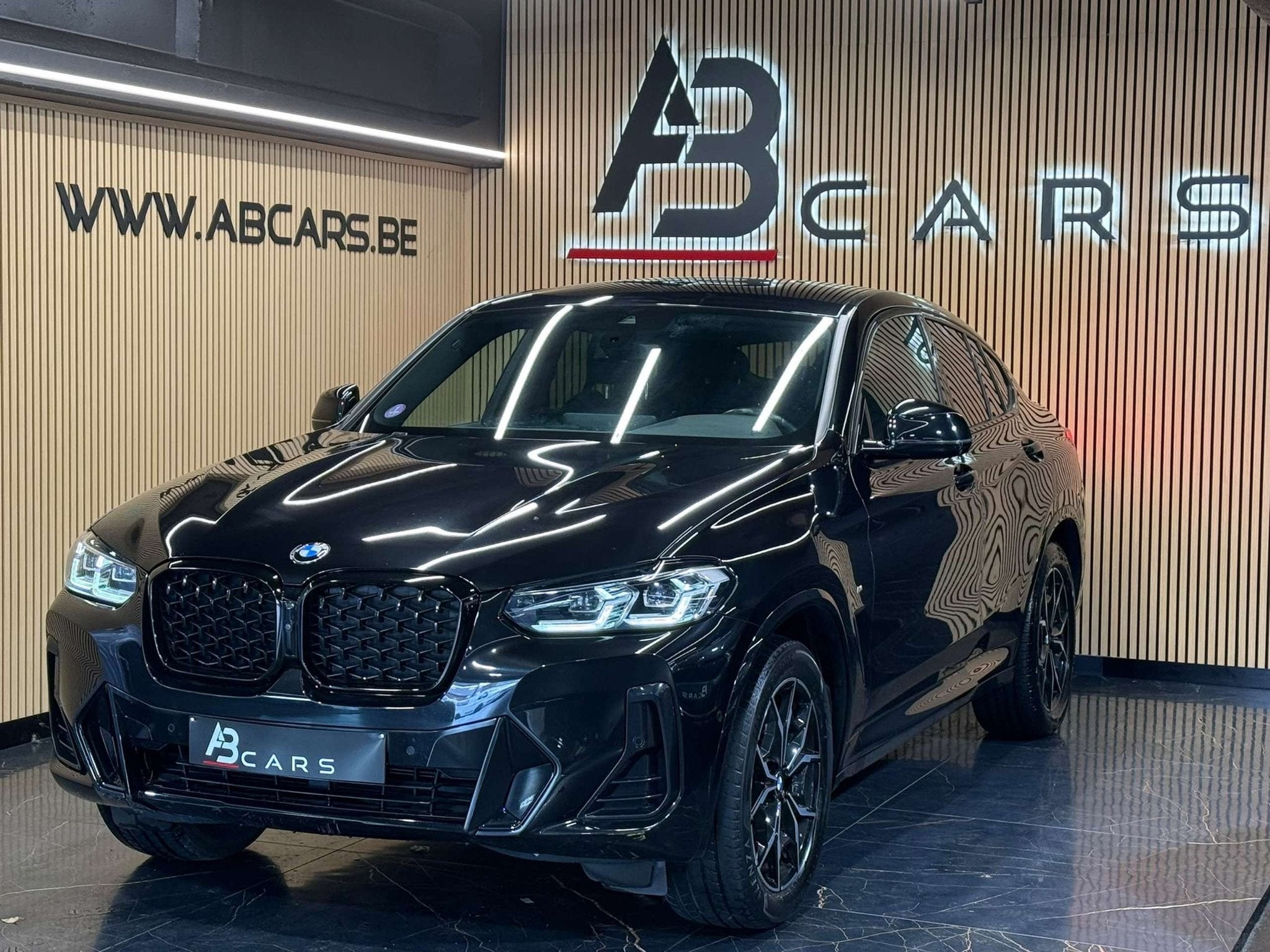 BMW X4 2.0IA XDRIVE20I PACK M * GARANTIE 12 MOIS *, Auto's, BMW, Automaat, 1998 cc, 135 kW, Zwart