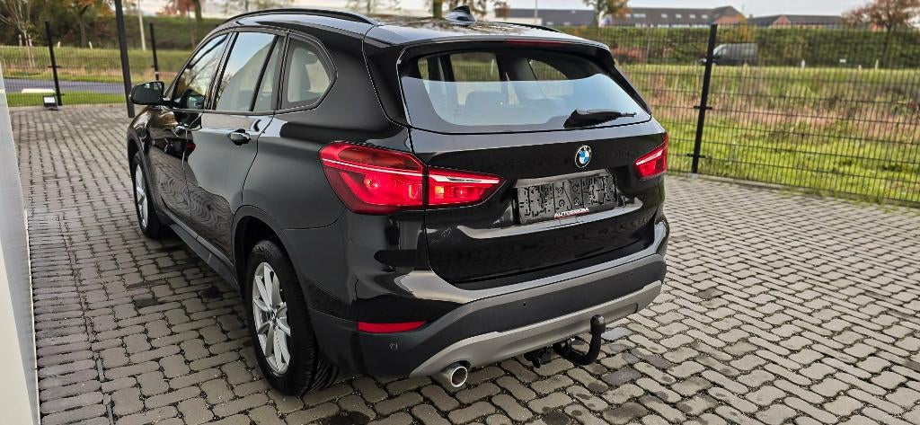 BMW X1 16d Sdrive Navi/leder/Trekhaak/GARANTIE, Auto's, Zwart, Leder, 5 deurs, SUV of Terreinwagen