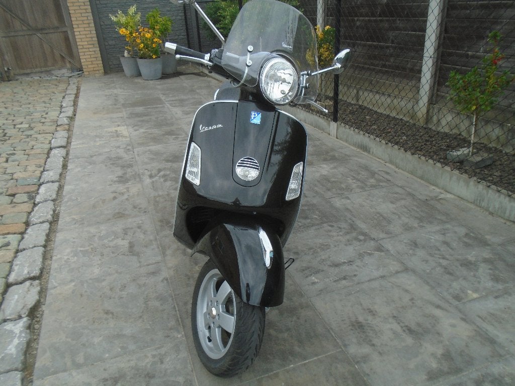 Vespa 300ie gts, 2013, gekeurd! 2999€, Motoren, Scooter, 300 cc, Gebruikt, Particulier