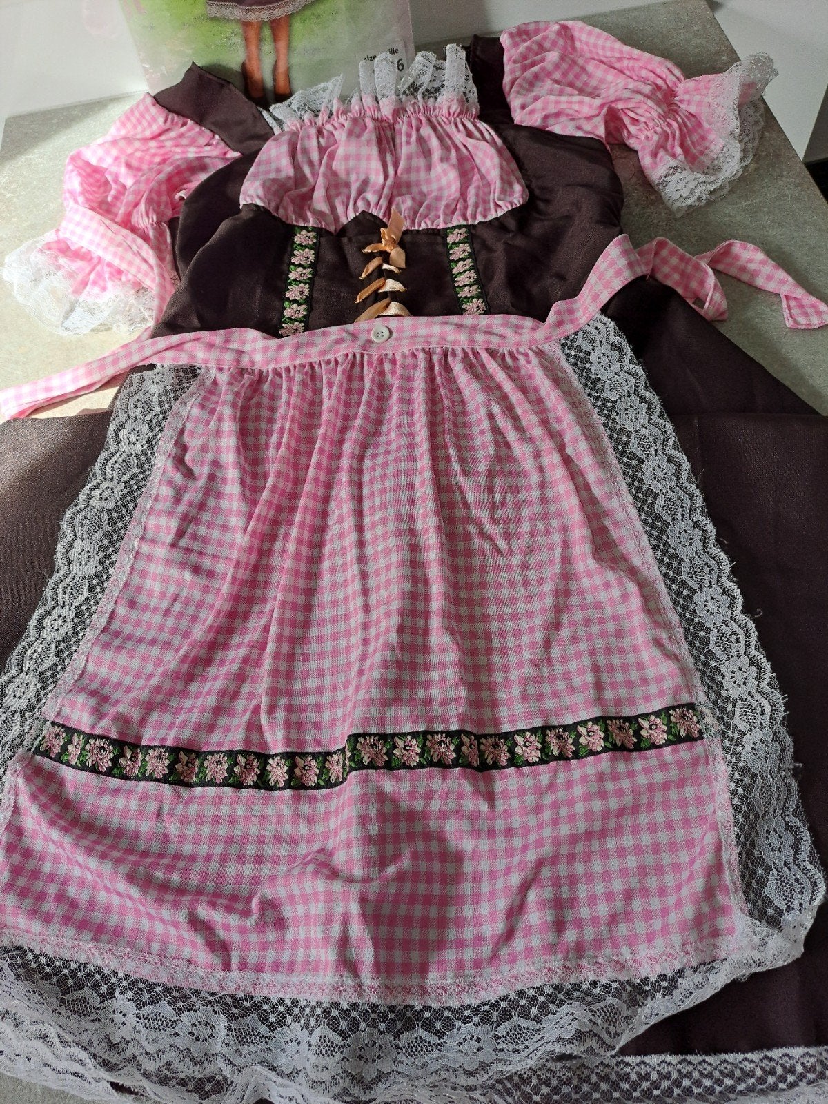 oktoberfestkkeedje nieuwstaat, Kleding | Dames, Ophalen