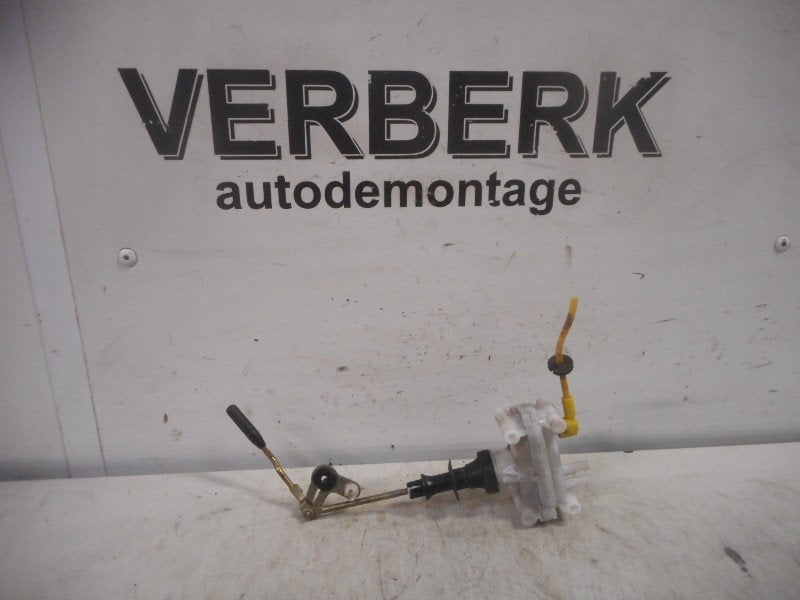CENTRALE VERGRENDELING MOTOR RECHTS ACHTER 190 (W201), Auto-onderdelen, Gebruikt, Mercedes-Benz, Rixbecker Straße 75
59552  Lippstadt, DE