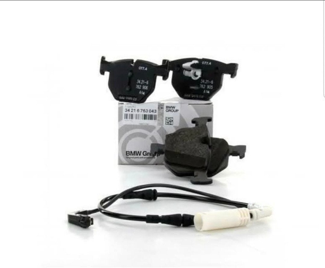 BMW e60 e61 e63 e64.. 34216763043 Achterblokken, Ophalen, Nieuw, BMW
