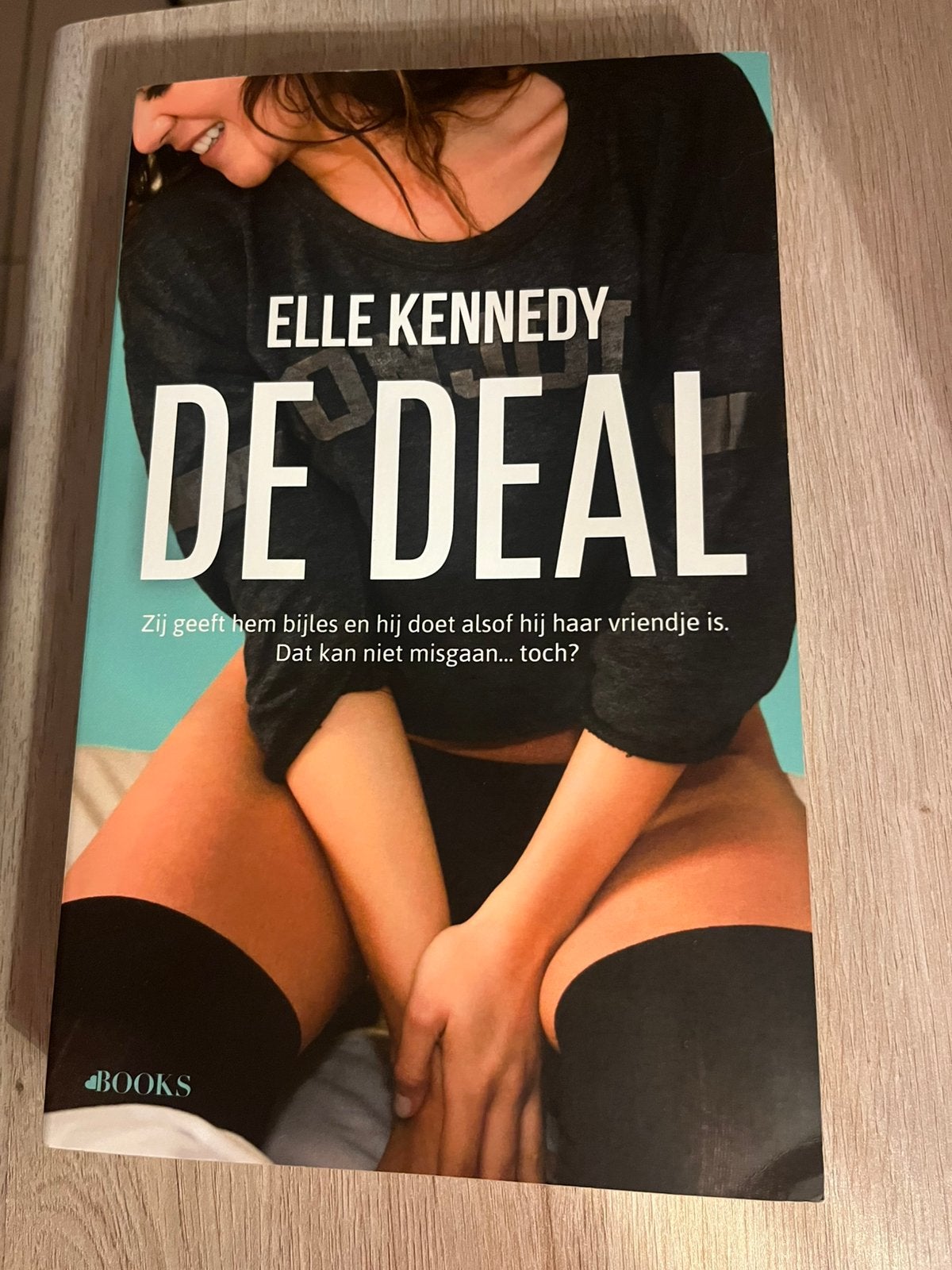 Boeken Off Campus 1 en 2, Boeken, Ophalen, Zo goed als nieuw