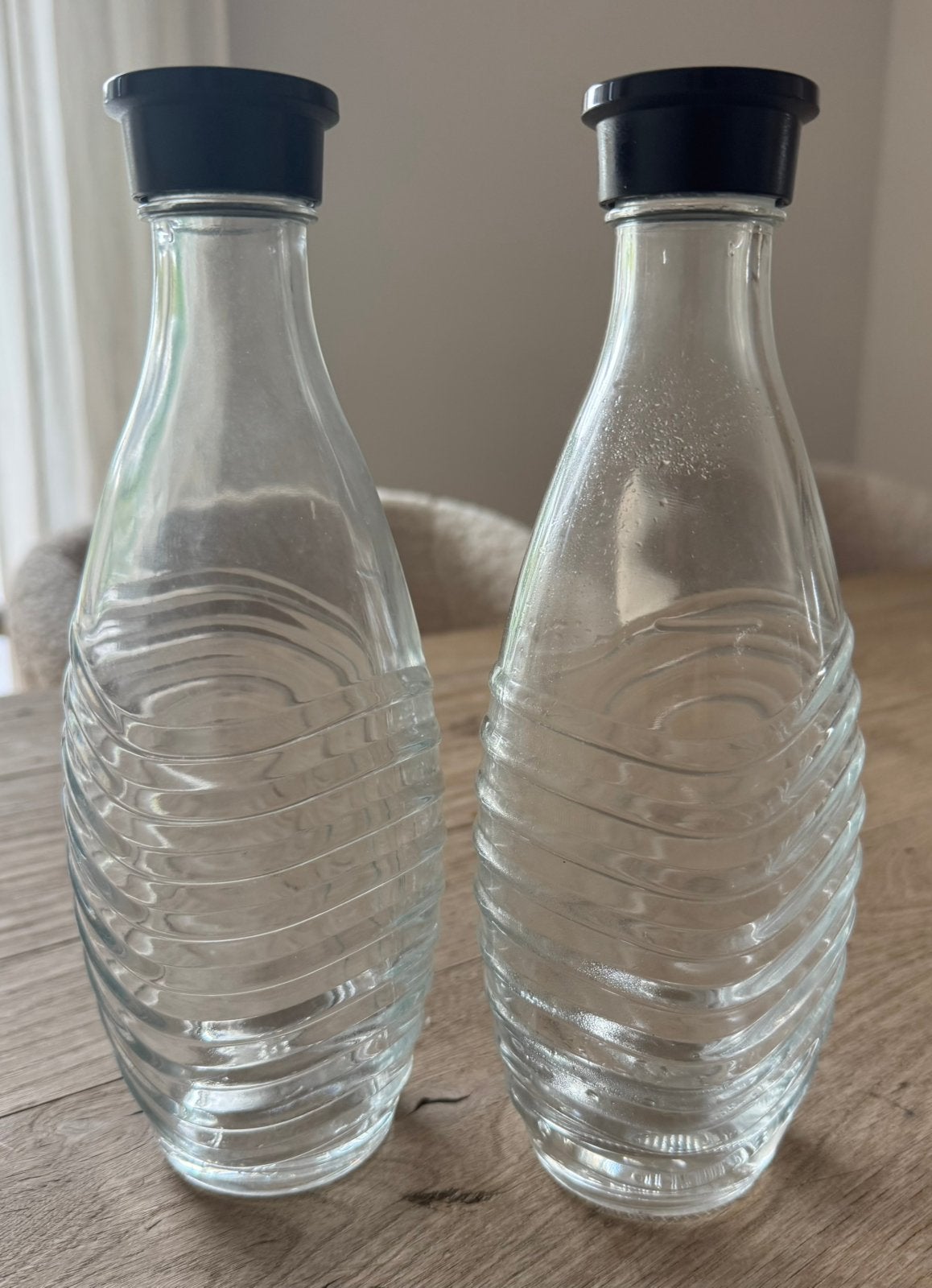 2 glazen flessen/karaffen voor sodastream, Elektronische apparatuur, Bruiswatermachines, Ophalen of Verzenden, Zo goed als nieuw