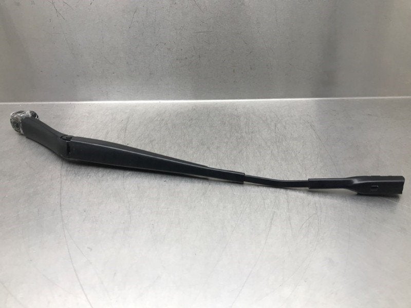RUITENWISSERARM VOOR Kia Sportage (NQ5) (01-2021/-), Gebruikt, Kia