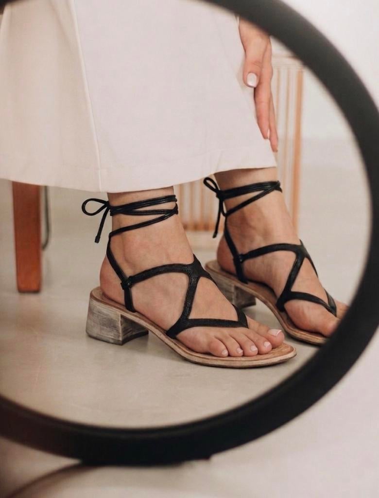 Wikkelsandalen van het merk bata, Zwart, Zo goed als nieuw, Sandalen of Muiltjes, Ophalen of Verzenden