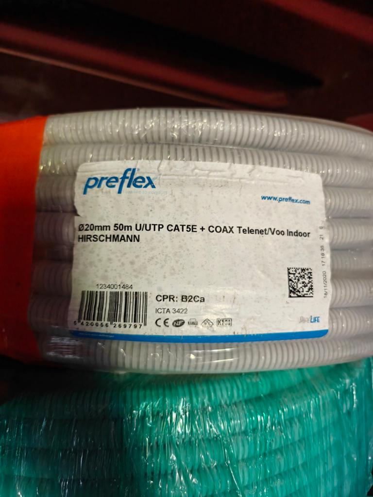 Preflex 20MM coax telenet + utp CAT5E, Doe-het-zelf en Bouw, Elektriciteit en Kabels, Ophalen