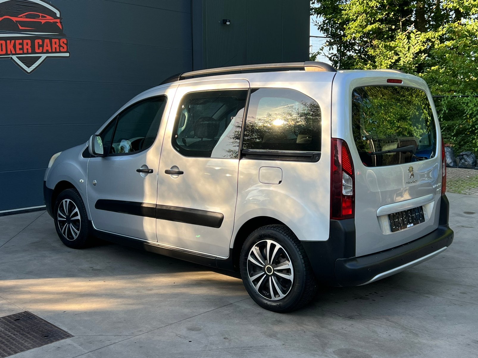 Peugeot Partner Tepee Outdoor 1.6 e-HDi DigitalAirco 68kW, Achat, Airbags, Entreprise, Boîte manuelle