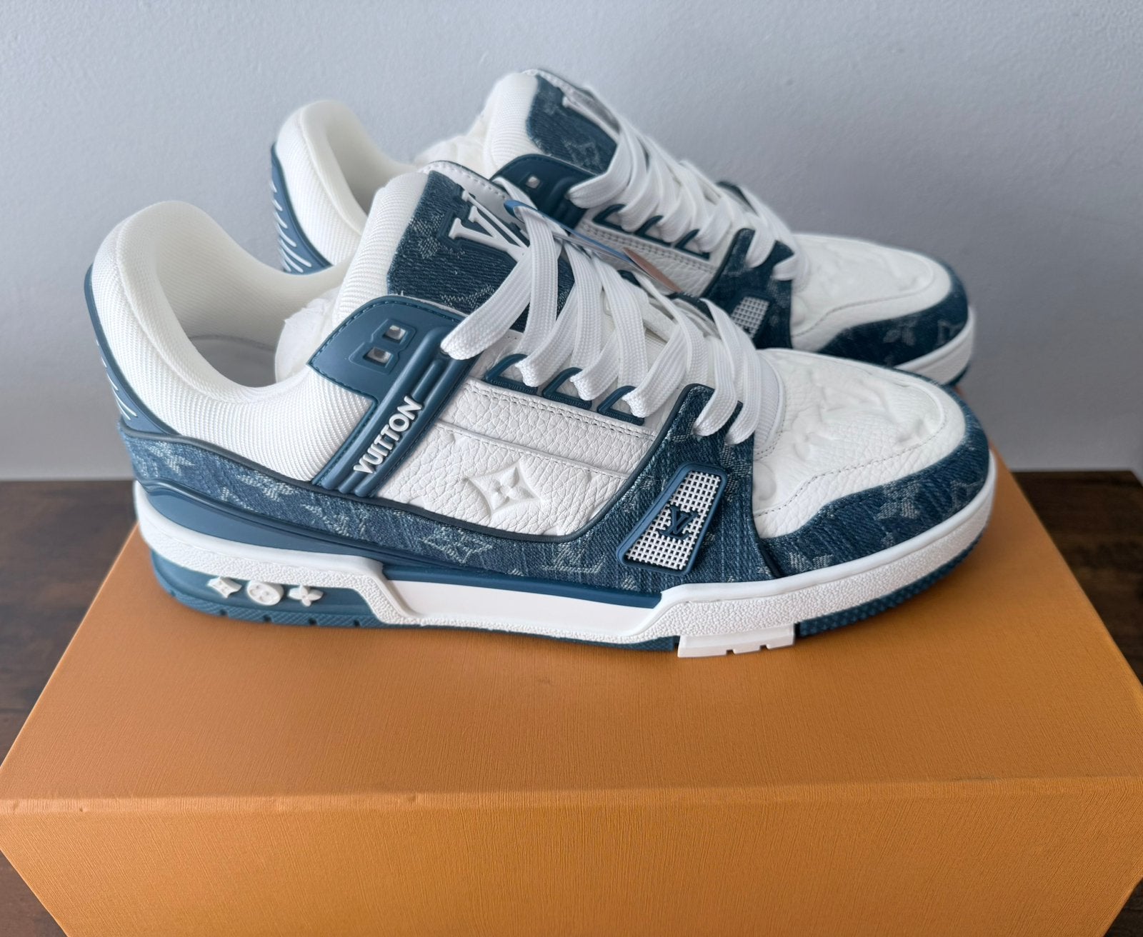 Louis Vuitton - LV trainer monogram -  42, Vêtements | Hommes, Chaussures, Enlèvement ou Envoi, Comme neuf, Bleu, Baskets