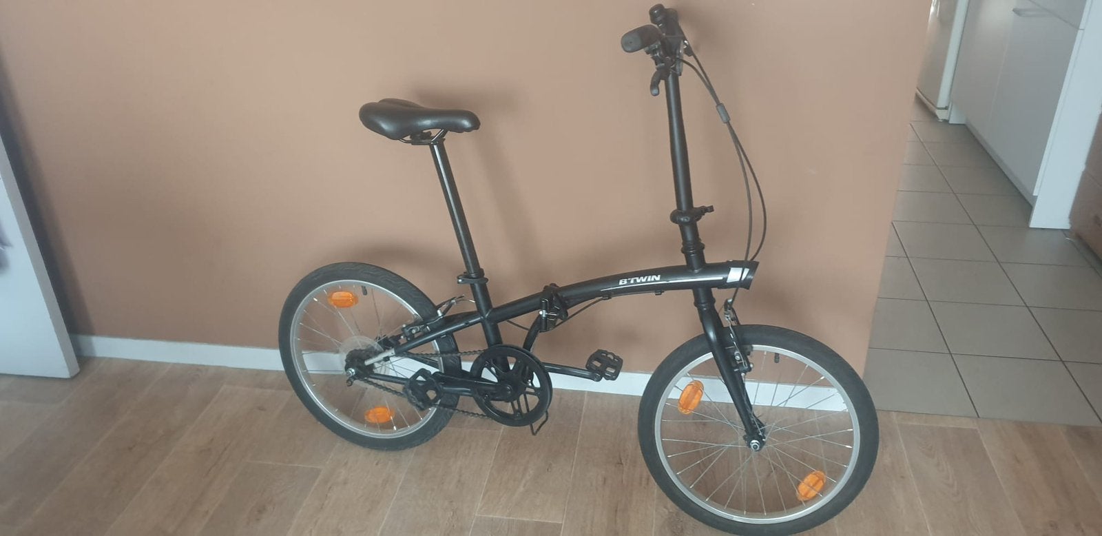 Plooifiets B’twin 20 inch, Fietsen en Brommers, Fietsen | Vouwfietsen, Velgrem, Zo goed als nieuw, Totaal opvouwbaar, Ophalen