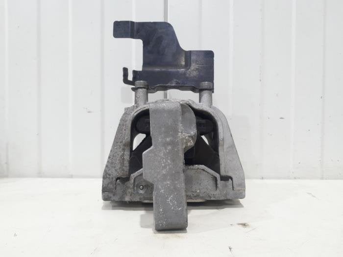 Support moteur d'un Audi Q3, -, 3 mois de garantie, Audi, Utilisé