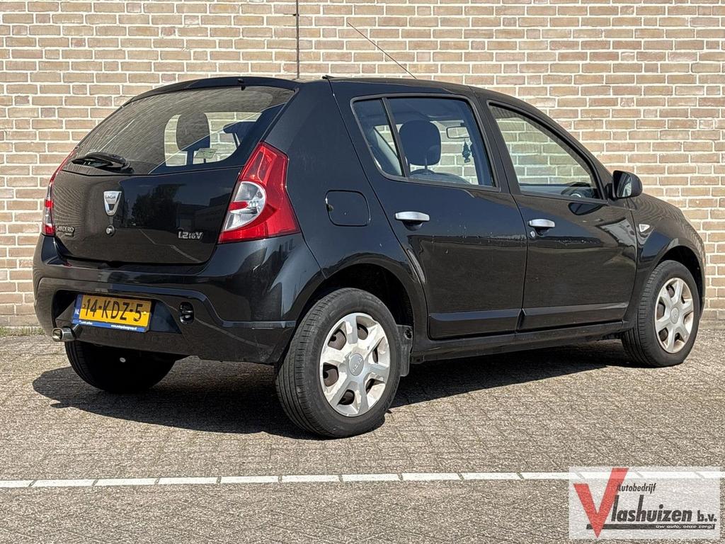 Dacia Sandero 1.2 Lauréate | Airco |, Auto's, Dacia, 139 g/km, Zwart, Elektrische ramen, Bedrijf