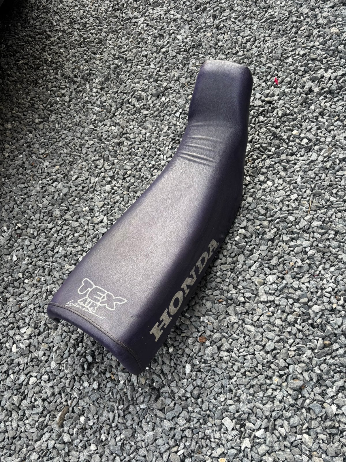 Selle mauve pour moto honda xr 600, Enlèvement ou Envoi, Comme neuf, Selle