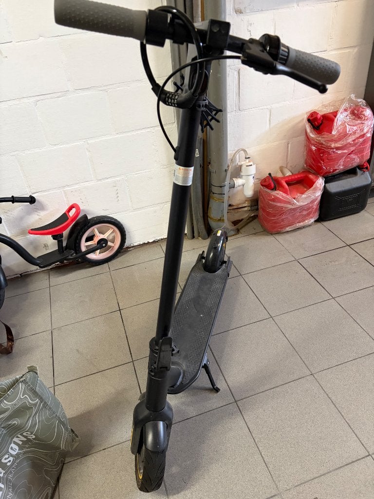 Elektrische step, Fietsen en Brommers, Steps, Ophalen, Gebruikt, Elektrische step (E-scooter), Overige merken