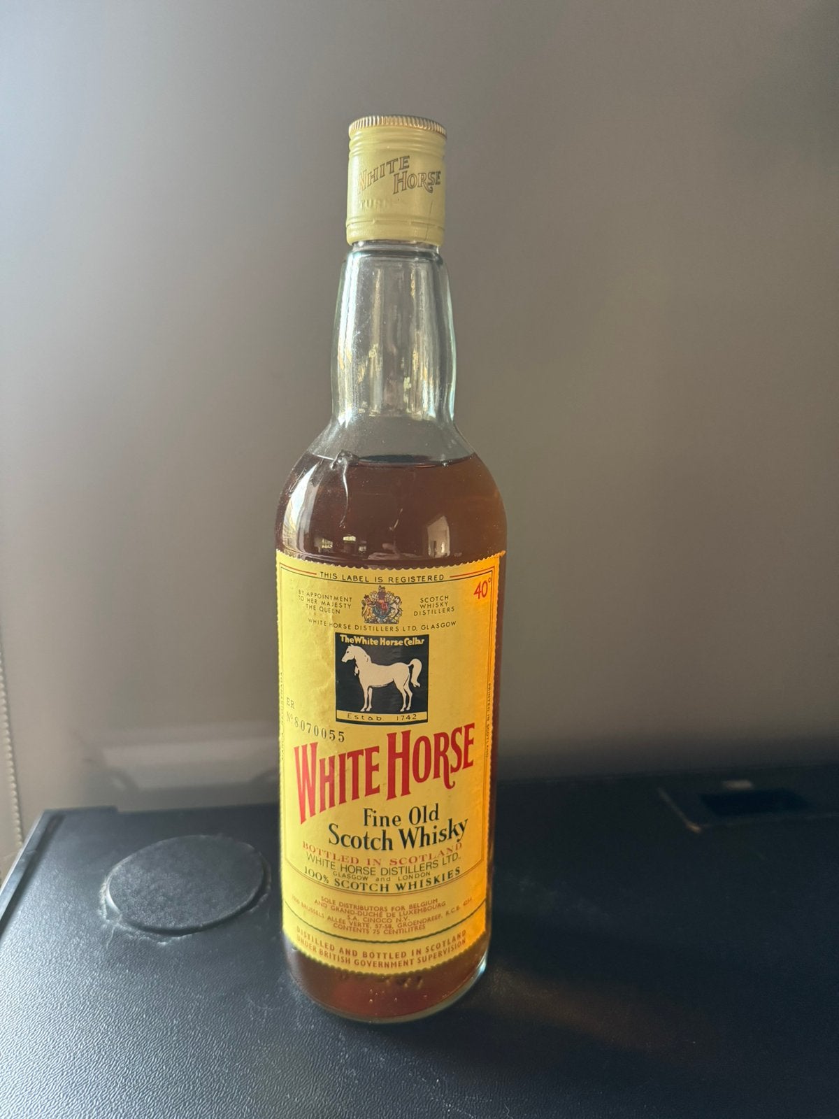 Vintage white horse whisky, Verzamelen, Ophalen, Zo goed als nieuw