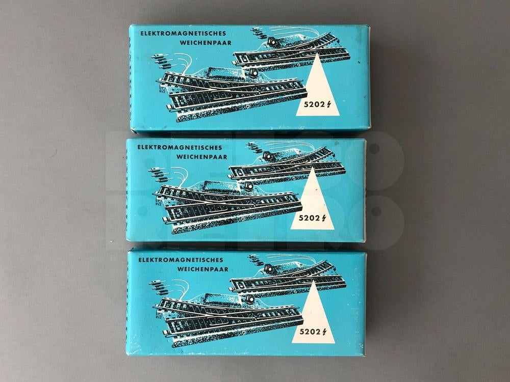 Märklin HO 5202 - 3 boîtes x 2 aiguillages électriques, Enlèvement ou Envoi, Comme neuf, Rails, Märklin