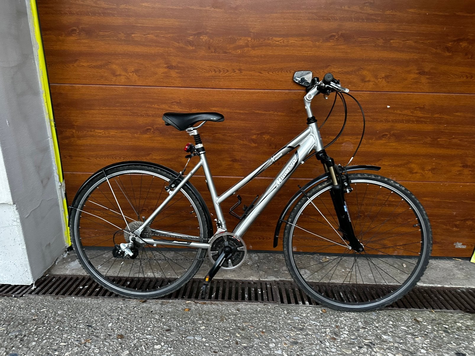 Vélo Cross X road Minerva 24 pouces, Enlèvement, Comme neuf