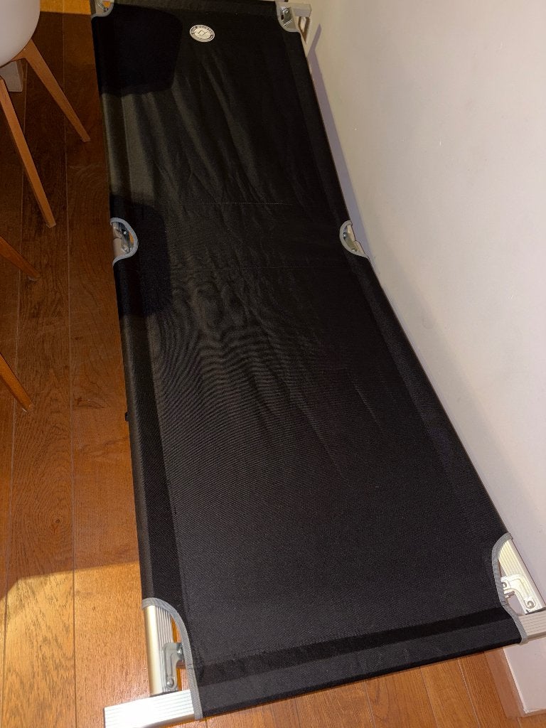Veldbed Blue Mountain voor onderdelen, Caravans en Kamperen, Kampeermeubelen, Ophalen, Gebruikt, Campingmeubel-accessoire