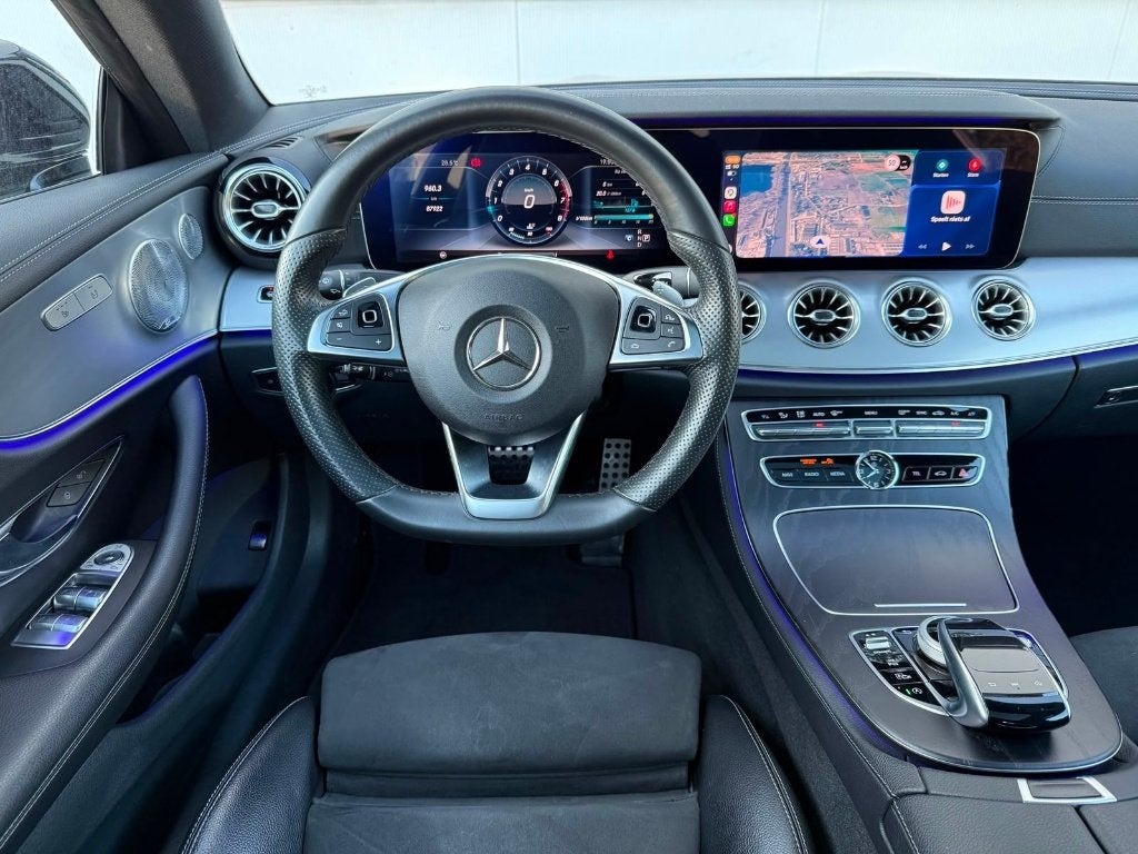 Mercedes E200 COUPE AMG LINE- PANO - DIAMOND LED - 360 CAM, Auto's, Automaat, Achterwielaandrijving, 4 cilinders, Parkeerassistent