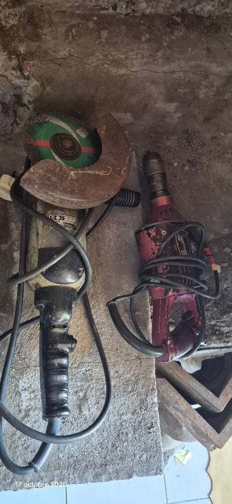 Disqueuse 1500 W et Foreuse 700 W, Enlèvement, Utilisé, Autres types