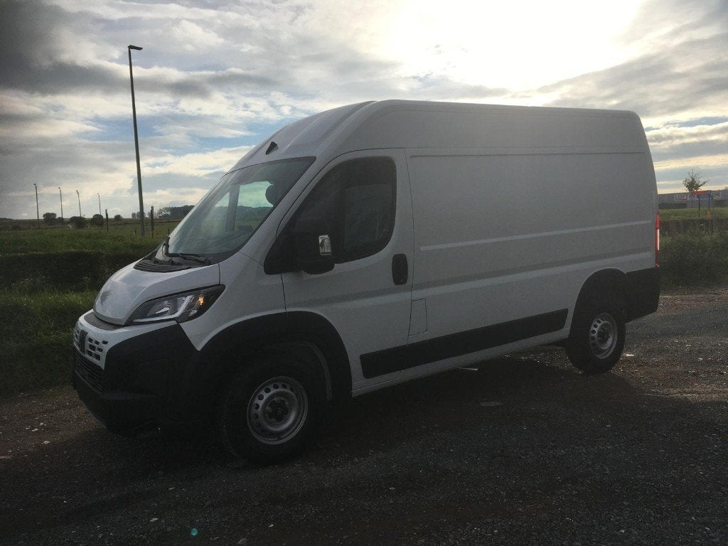 Fiat Ducato L2H2 * Nouveau * 180 ch * Automatique, Autos, Achat, Euro 6, 3 places, Réception radio numérique