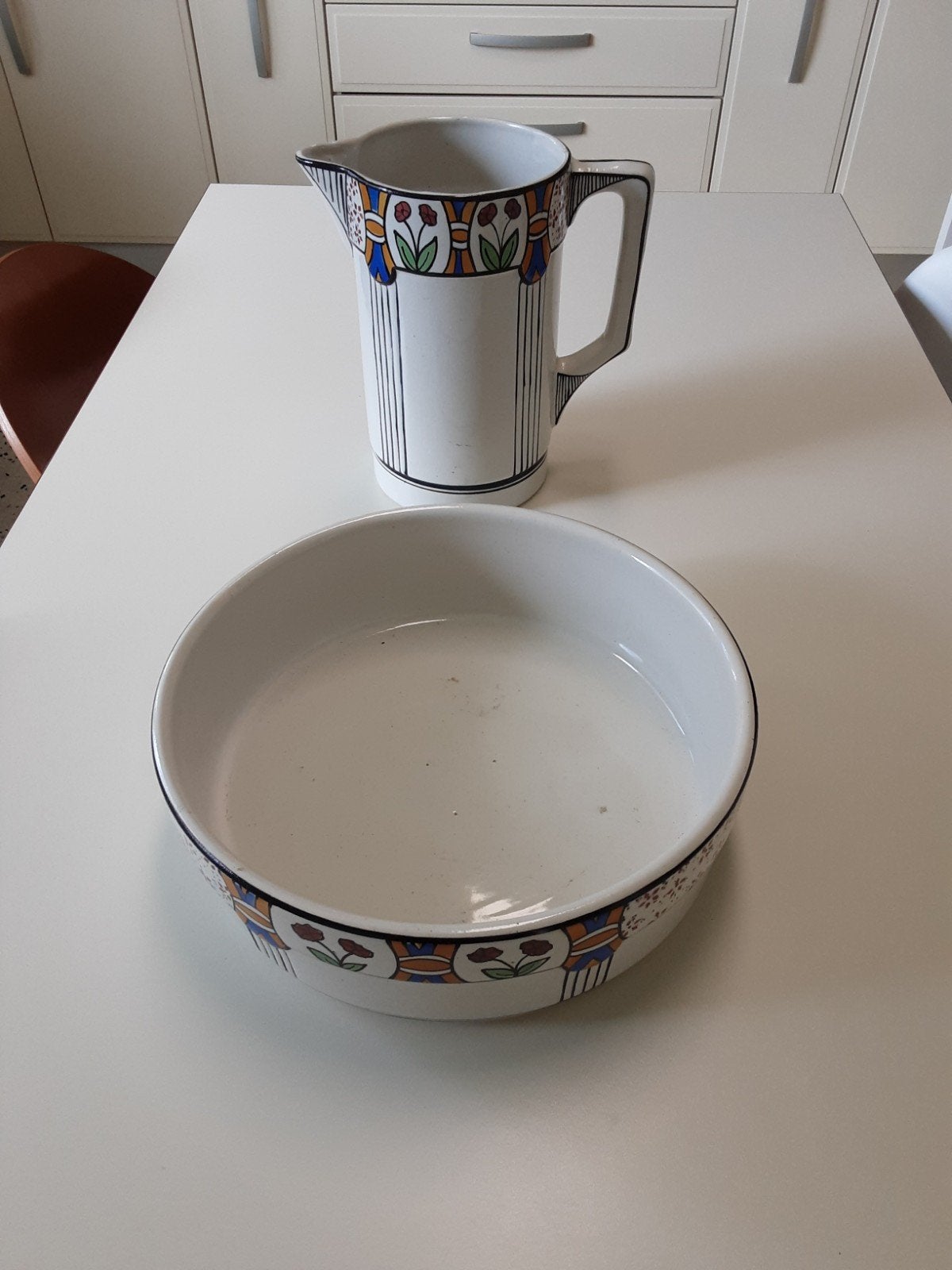 Broc de toilette et vasque en porcelaine art déco AMC, Enlèvement