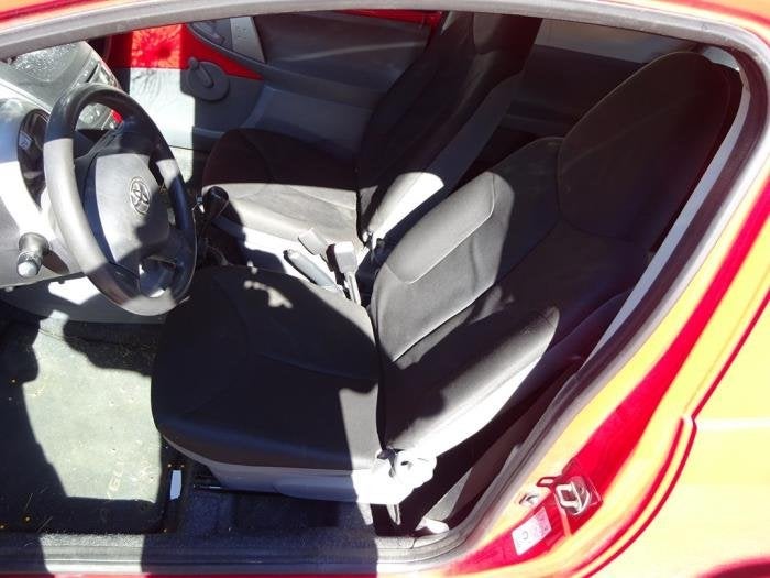 Kit revêtement (complet) d'un Toyota Aygo, Autos : Pièces & Accessoires, Habitacle & Garnissage, -, 3 mois de garantie, Toyota