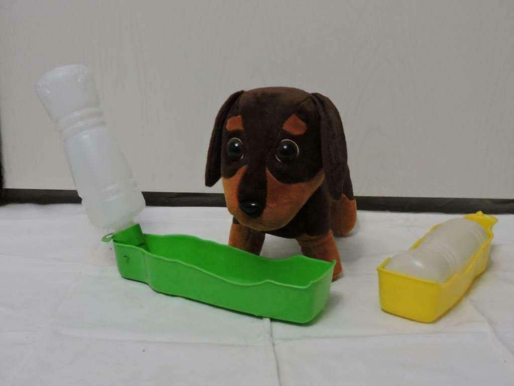 PRATIQUE Abreuvoirs / distributeurs / gourdes deau de voyage, Animaux & Accessoires, Nourriture & Bols pour chiens, Enlèvement ou Envoi