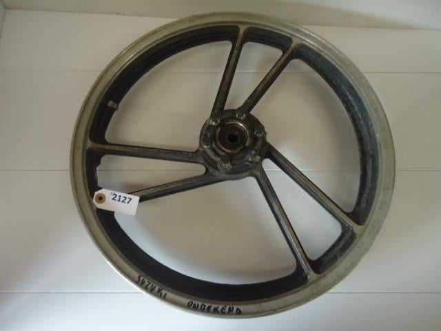 Suzuki Velg D1-23882, Motoren