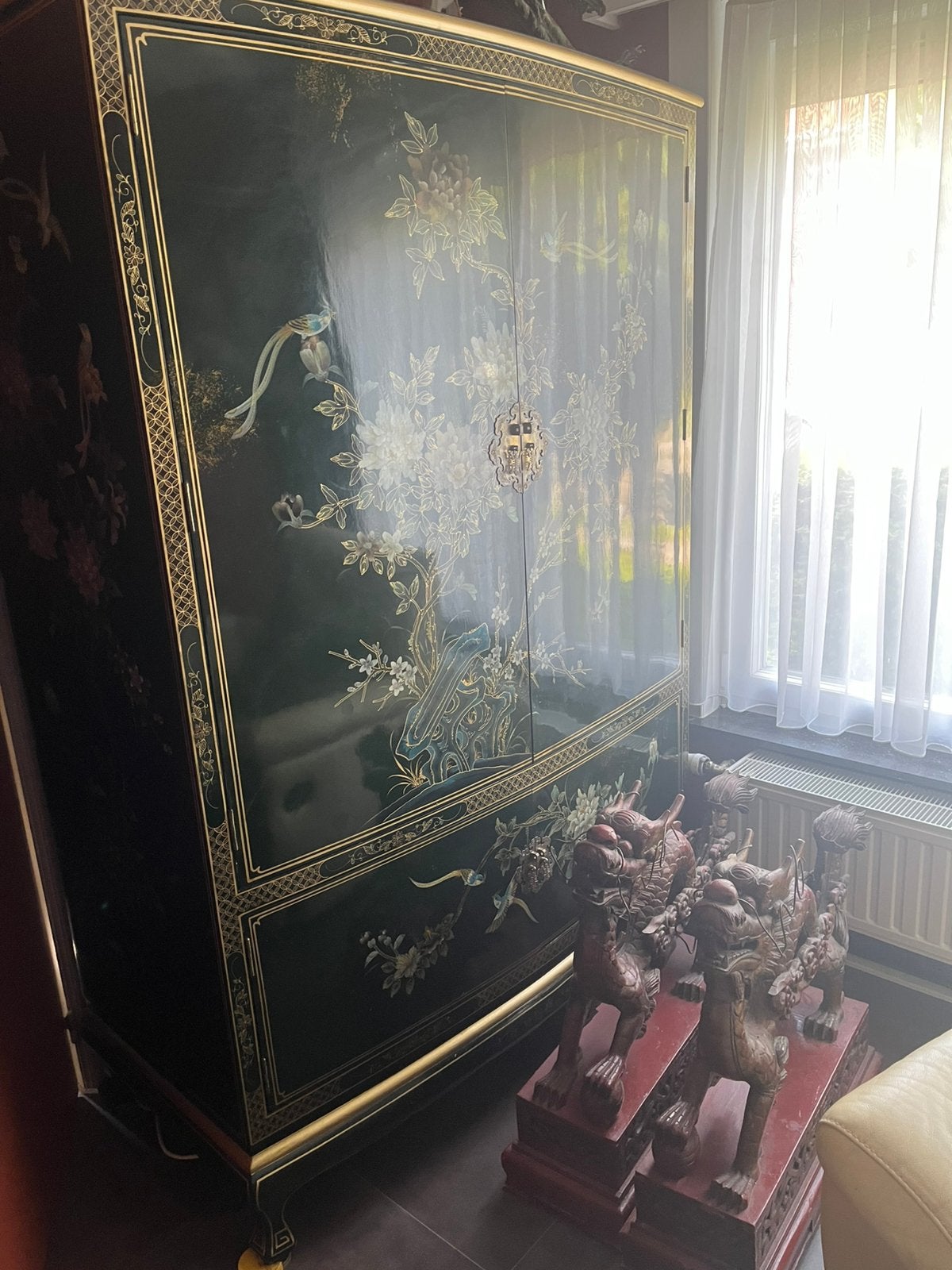 Chinese tv kast, gesigneerde bronzen, chinese dame, Ophalen