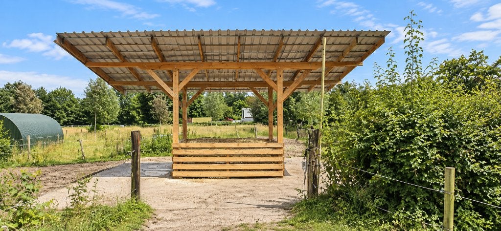 Houten hooiruif Douglas hout met overkapping 6x8 m, 4 chevaux ou poneys ou plus