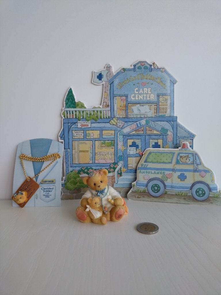 Cherished teddies - Nurse, Collections, Ours & Peluches, Enlèvement ou Envoi, Comme neuf, Statue, Cherished Teddies