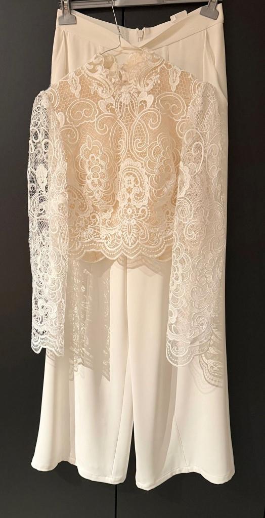 Creme / Blanc Taille 40, Vêtements | Femmes, Vêtements de mariage & Accessoires de mariage, Enlèvement, Comme neuf, Blanc, Costume de mariage