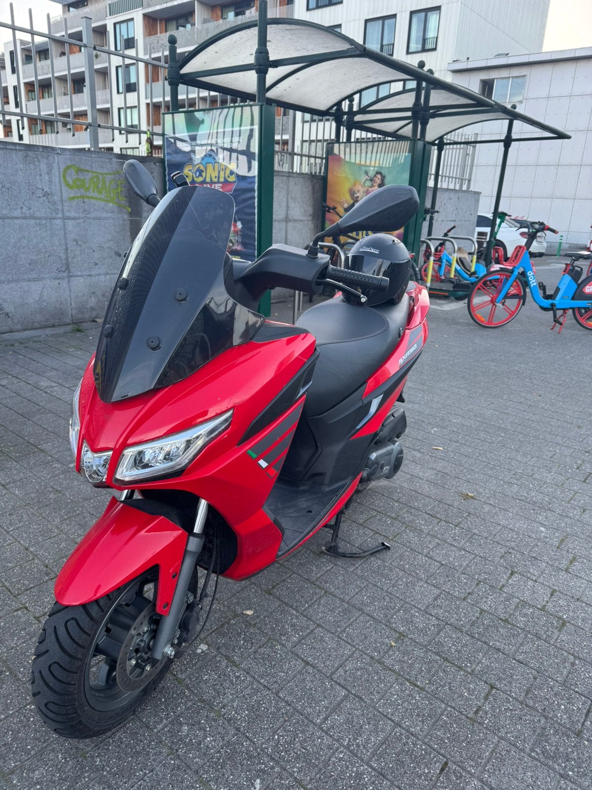 Aprilia SXR 50 CLASSE B 50CC, Vélos & Vélomoteurs, SR 50, Comme neuf, Classe B (45 km/h), Enlèvement