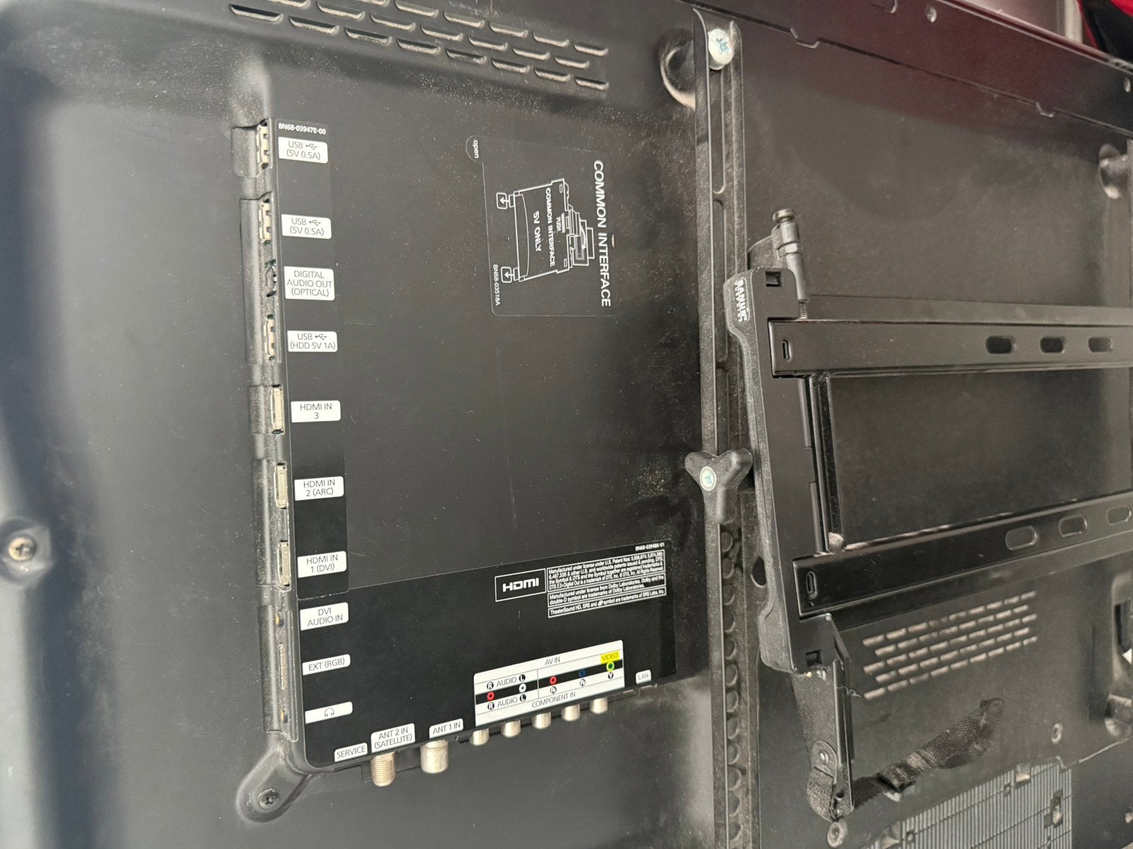 Téléviseur intelligent Samsung de 46 et 116 cm avec support, Enlèvement, Comme neuf