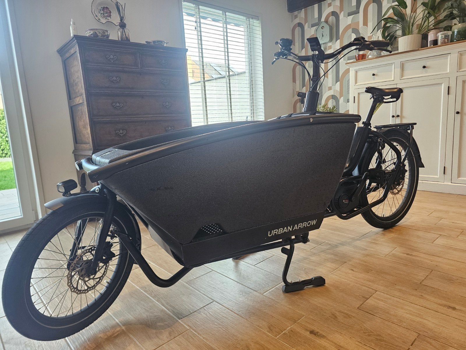 Urban Arrow 1350km bakfiets Family Performance line+extra's, Fietsen en Brommers, Elektrisch, Zo goed als nieuw, Schijfrem, Ophalen