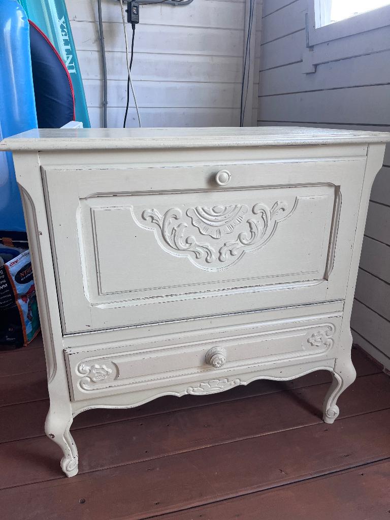 Commode vintage blanc patiné – style shabby chic, Maison & Meubles, Enlèvement, Utilisé
