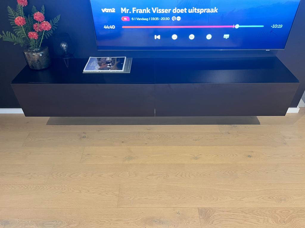 Zwart houten zwevend tv meubel, Huis en Inrichting, Ophalen, Gebruikt, 150 tot 200 cm, Minder dan 100 cm