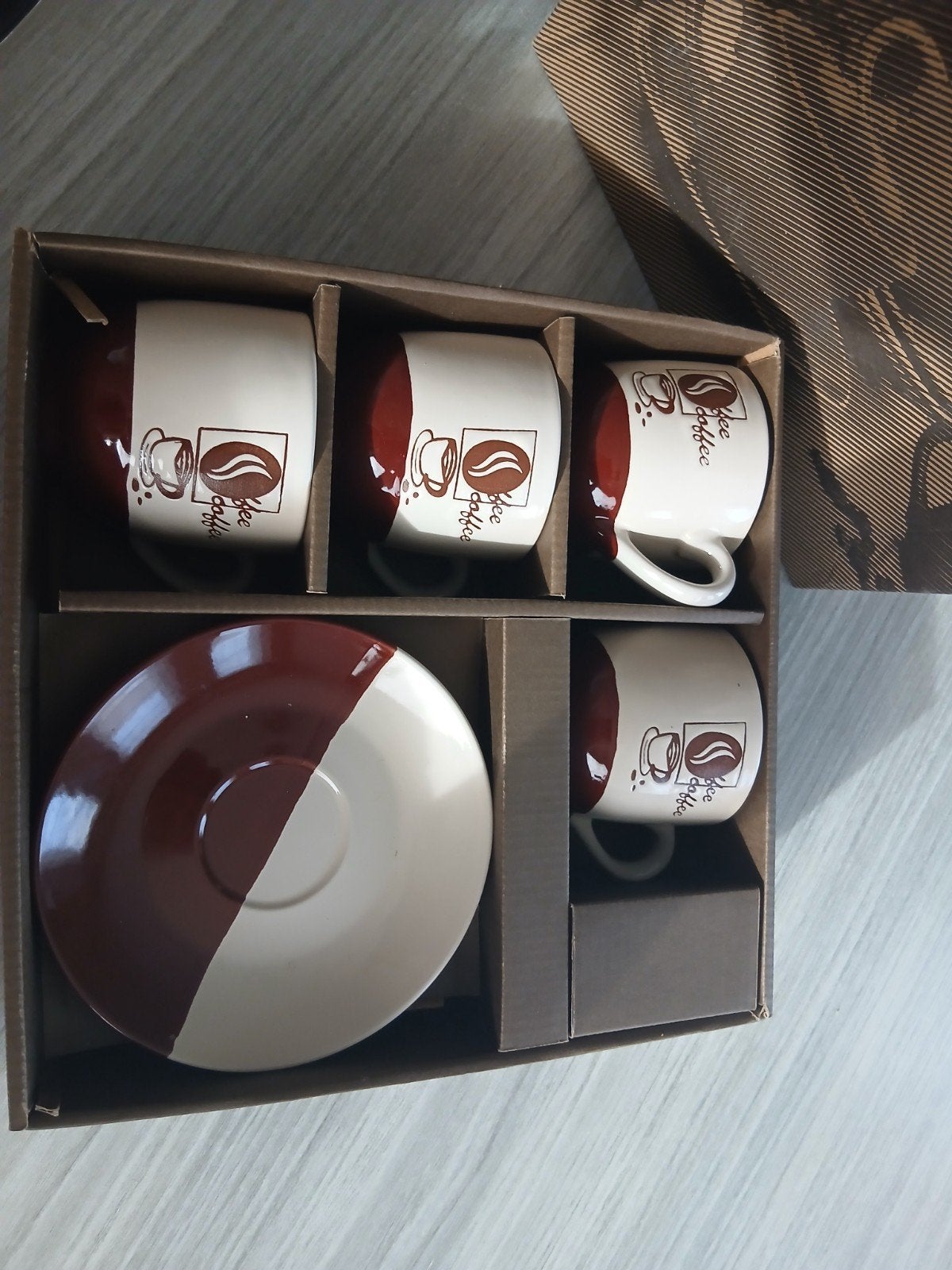 Set 4 koffietassen, Ophalen