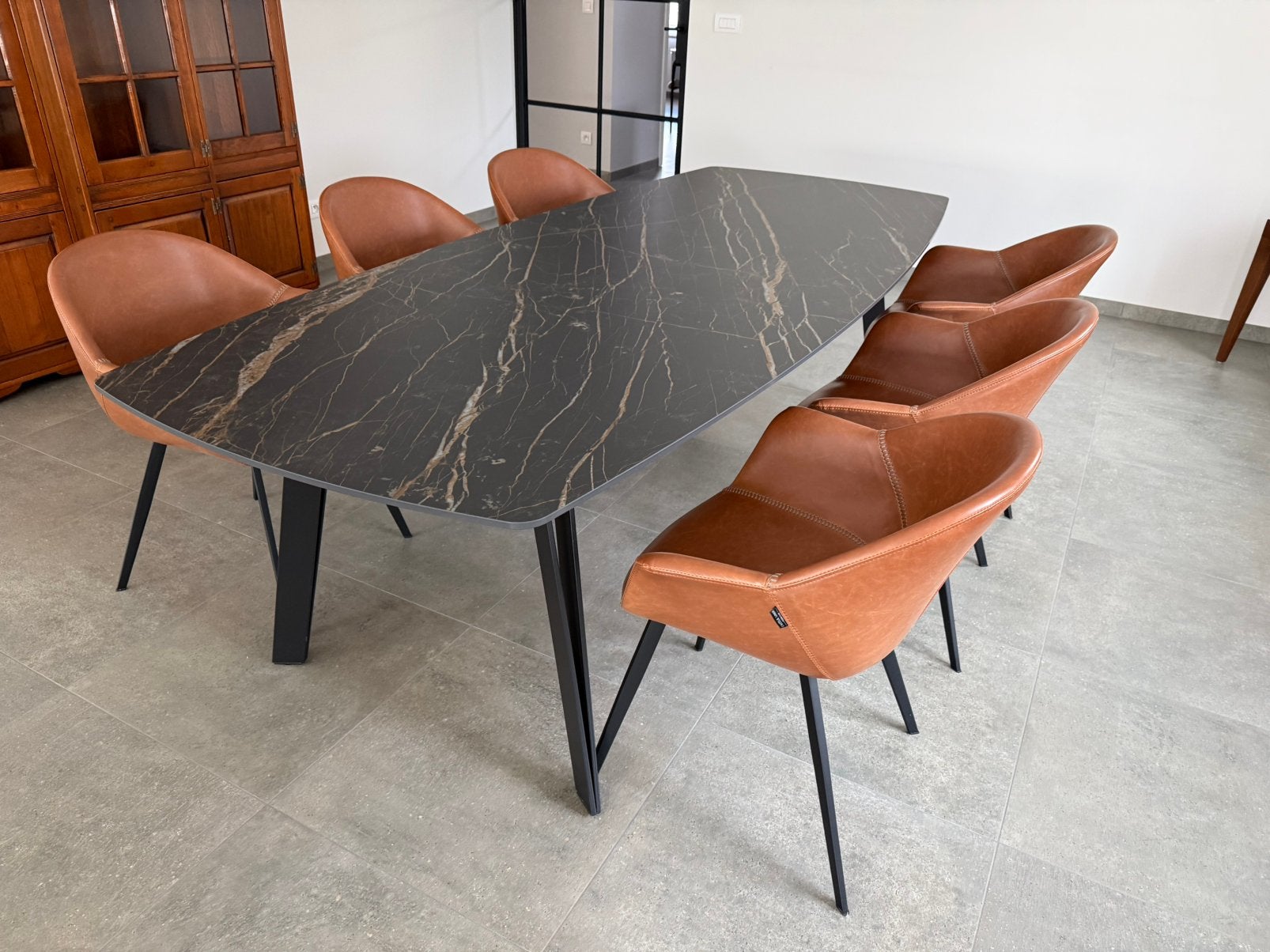 Eettafel en stoelen design, Huis en Inrichting, Tafels | Eettafels, Ophalen, Metaal