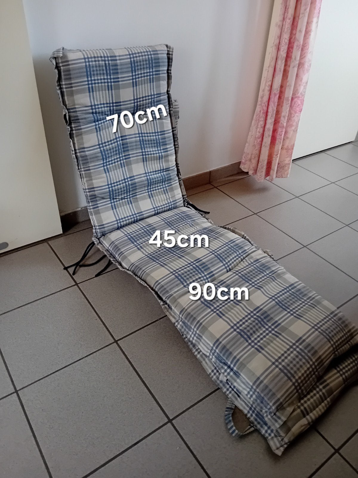 2 coussins de chaise longue - bon état., Jardin & Terrasse, Enlèvement ou Envoi, Utilisé, Autres matériaux, Empilable