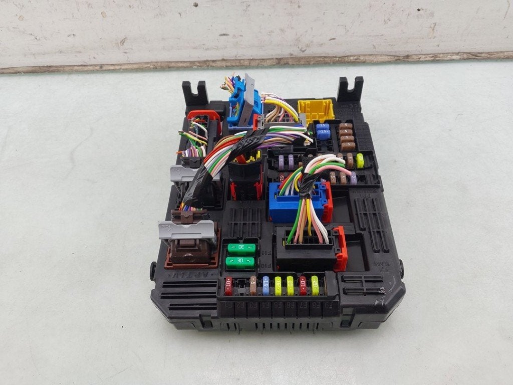 COMPUTER BODY CONTROL Opel Corsa F (UB / UH / UP), Gebruikt, Opel, Opel Automobile GmbH, Kontakt-opel@opel.com