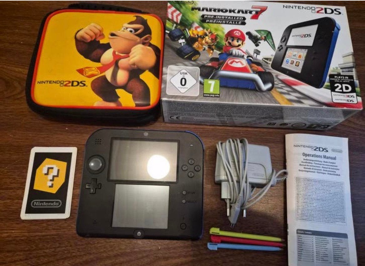 2DS Mario Kart 7 bundel, Ophalen of Verzenden, Zo goed als nieuw, 2DS