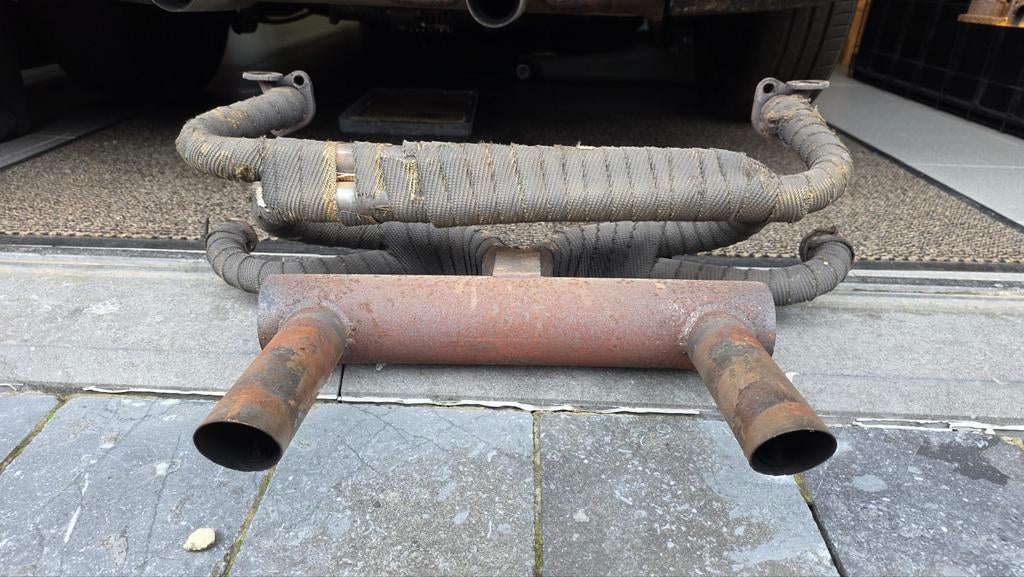 Uitlaat VW Kever, Auto-onderdelen, Ophalen