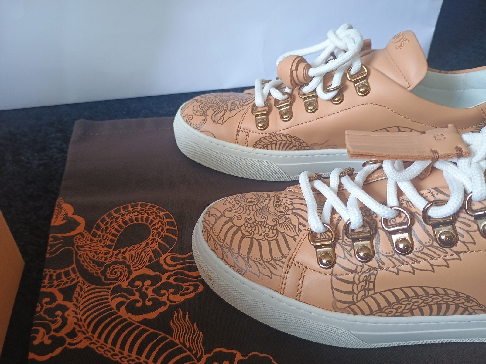 Tod's  trainers volledig leer, Nieuw met tag., Kleding | Dames, Schoenen, Verzenden, Beige