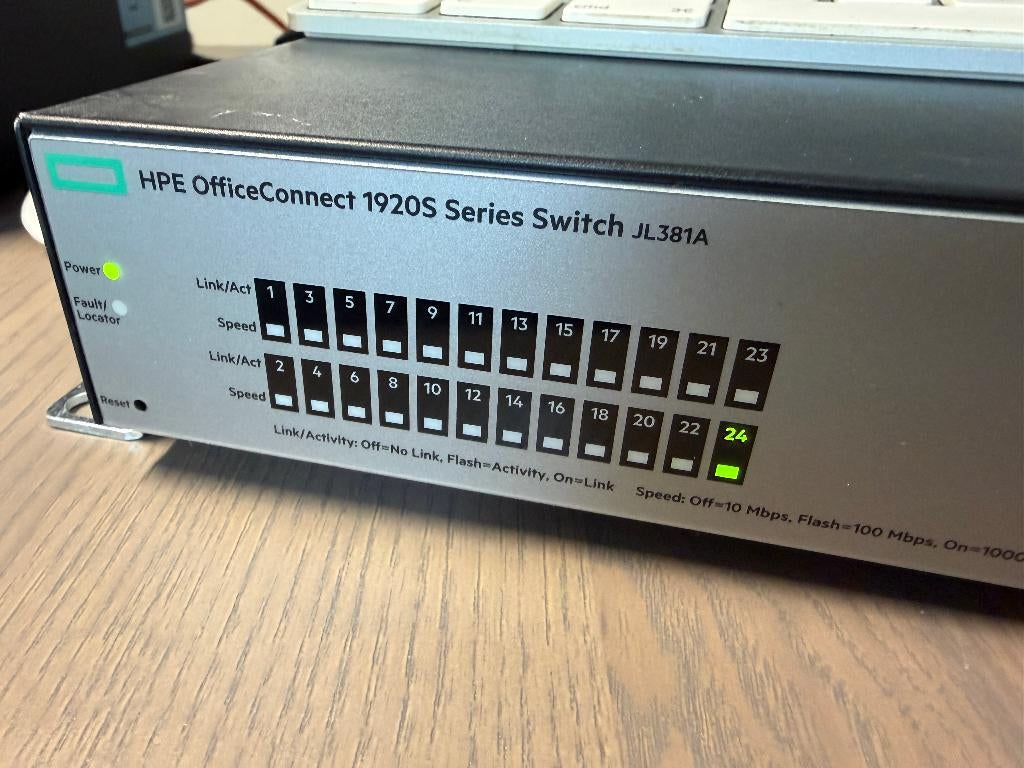 HPE OfficeConnect 1920S switch (24p), Enlèvement, Utilisé