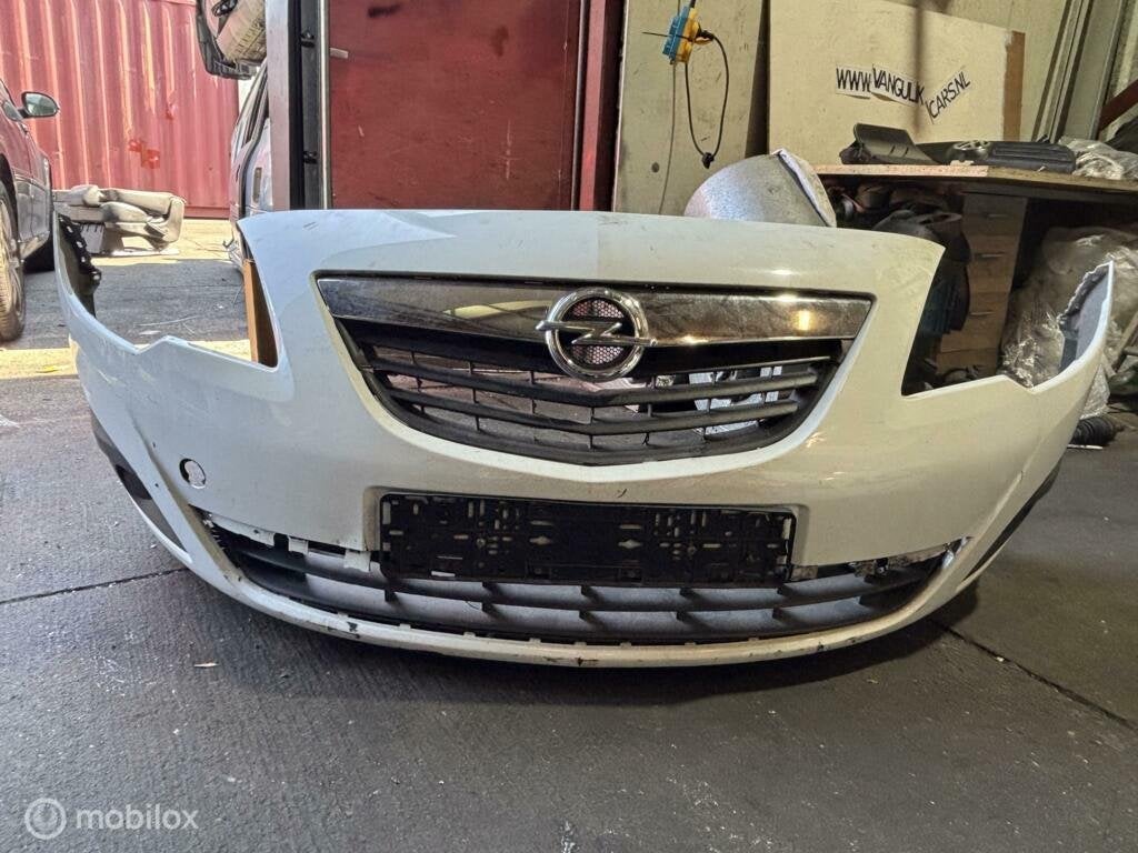 Voorbumper Opel Meriva B ('10-'17), Auto-onderdelen, Carrosserie, Bumper, Opel, Voor, Gebruikt, Ophalen of Verzenden