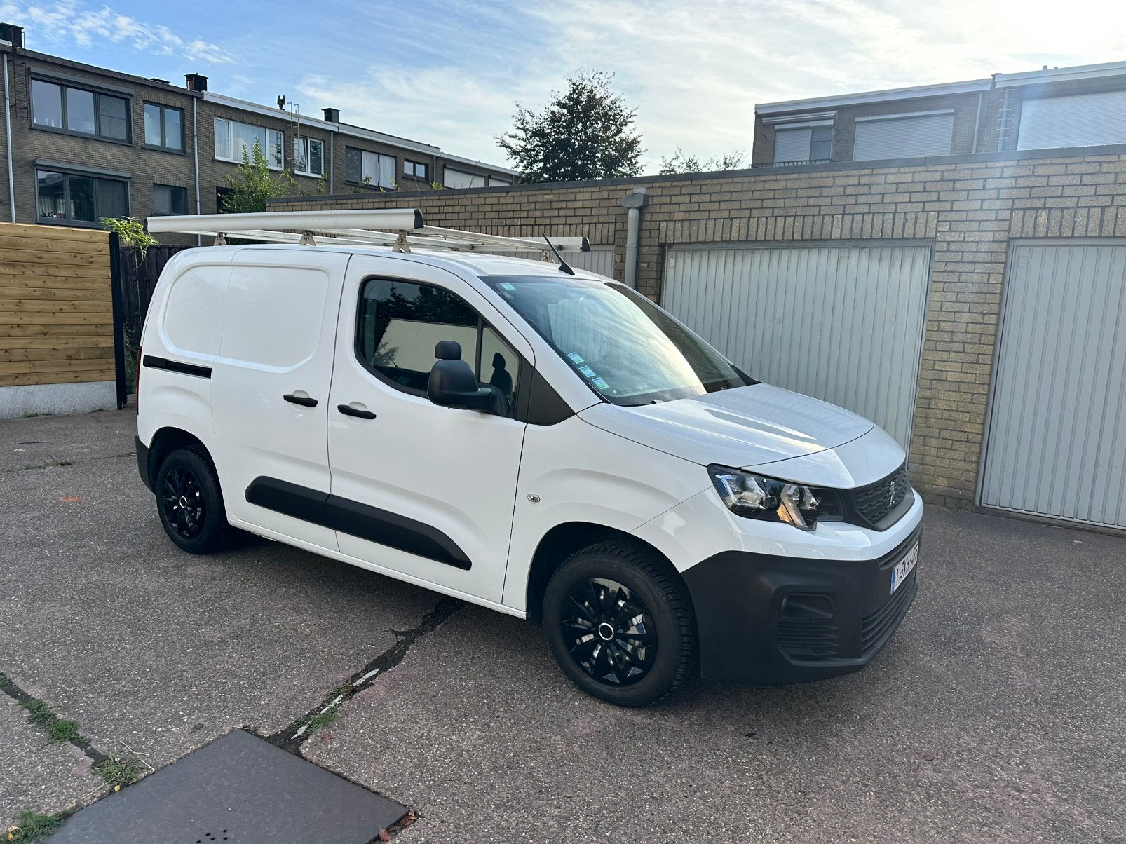 Peugeot partner 1.5hdi 3ZIT 102.000km Riem-Onderhoud-Gekeurd, Auto's, Stof, 1600 cc, Particulier, Dealer onderhouden
